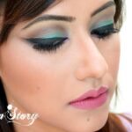 Mint eye makeup