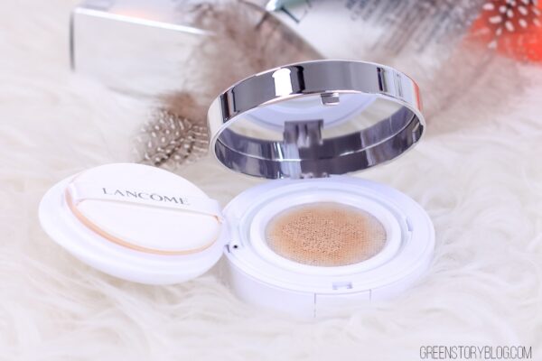 Lancome Blanc Expert Cushion Compact. New High Coverage Formula With SPF 50+