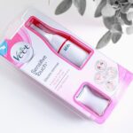 Veet-Sensitive-Touch-Eyebrow-Trimmer-5