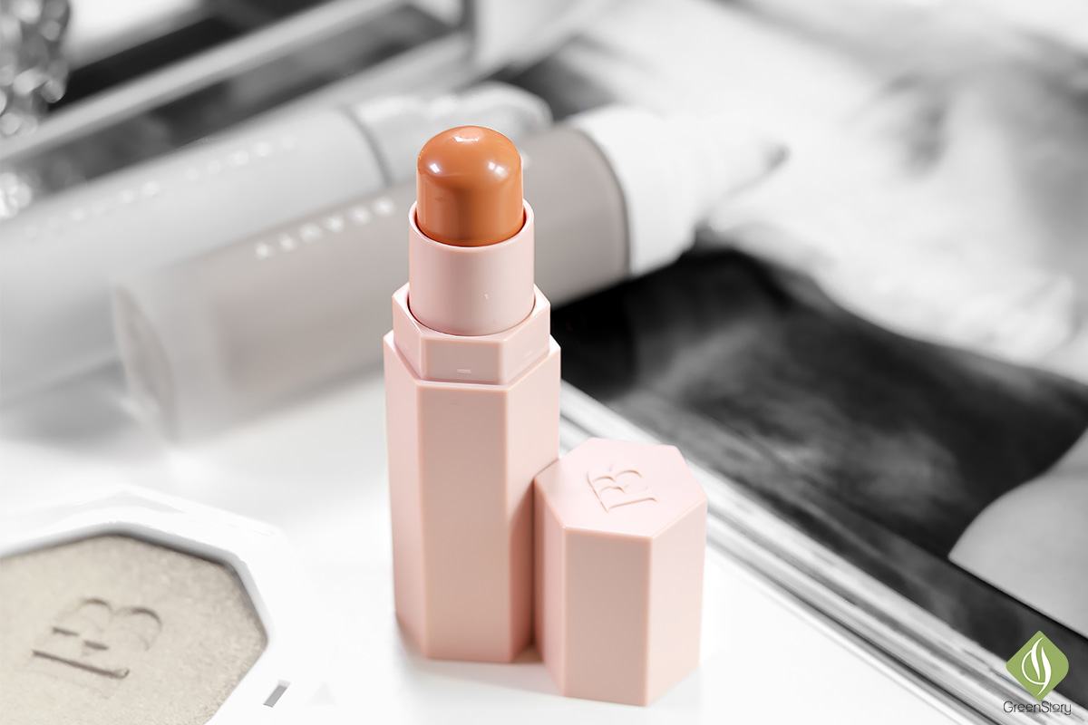 Fenty Beauty Match Stix Latte