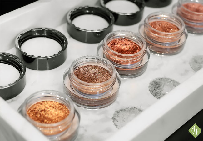 hourglass scattered light eyeshadow 