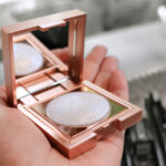 stila-heavens-dew-highlighter
