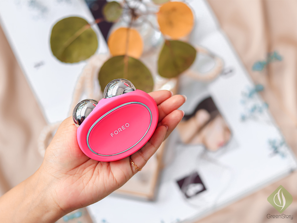 FOREO BEAR - Smart Microcurrent Facial Toning Device