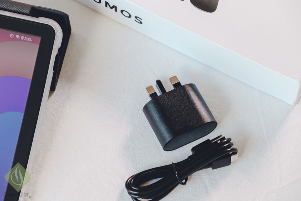 LUMOS Tablet Review: best budget Tablet with Mini Laptop Bundle