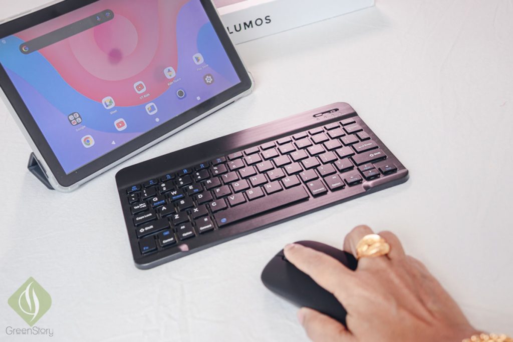 LUMOS Tablet Review: best budget Tablet with Mini Laptop Bundle