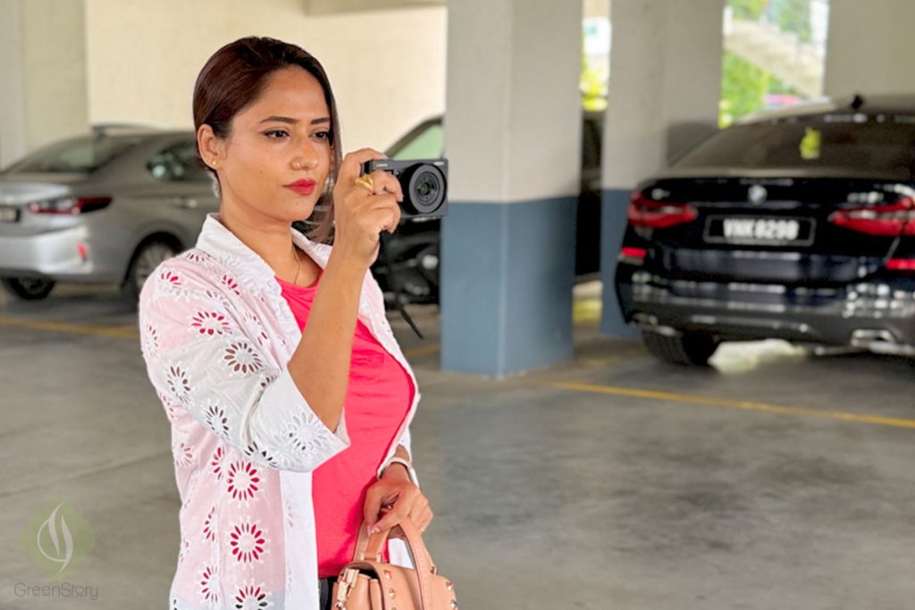 Is the LUMOS EVOKE digital camera better than a smartphone? - cheap digital camera review